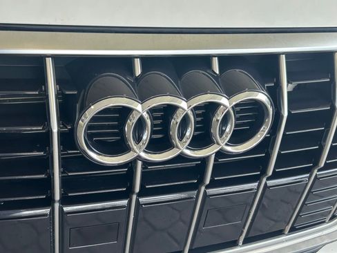 Used 2023 Audi Q3 2.0T Premium image 18