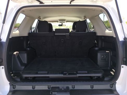 Used 2016 Toyota 4Runner SR5 image 29