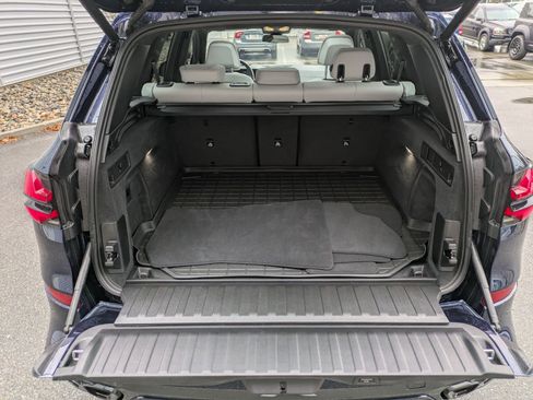 Used 2025 BMW X5 M60i w/ Climate Comfort Package image 30