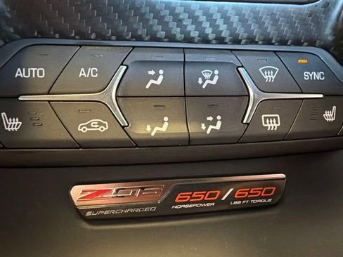 Used 2016 Chevrolet Corvette Z06 w/ 3LZ Preferred Equipment Group RWD image 30