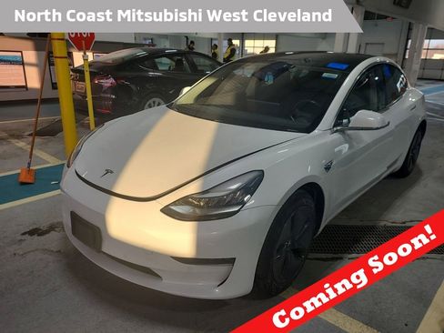 Used 2019 Tesla Model 3 Mid Range image 1