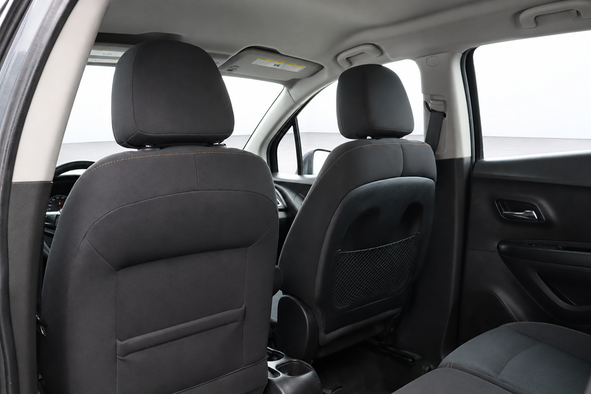 Used 2019 Chevrolet Trax LS FWD image 18