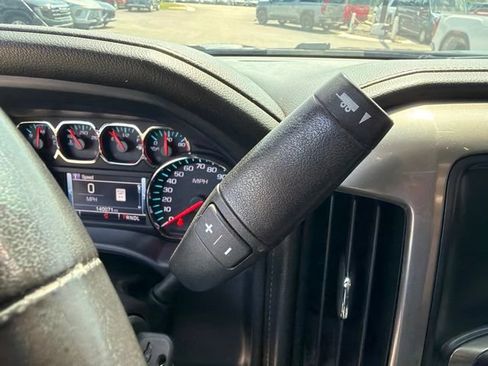 Used 2018 Chevrolet Silverado 1500 High Country AWD/4WD image 23