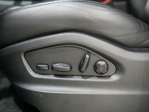 Certified 2023 Porsche Cayenne AWD/4WD image 23