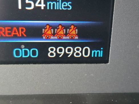 Used 2023 Toyota Corolla LE image 19