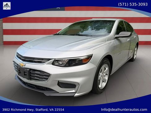 Used 2018 Chevrolet Malibu LS FWD image 1