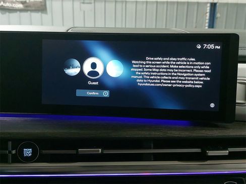 Used 2025 Hyundai Santa Fe Calligraphy image 21