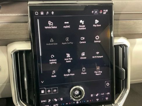 Used 2025 GMC Acadia Denali w/ Super Cruise Package FWD image 12
