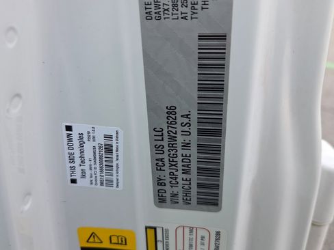 Used 2024 Jeep Wrangler Rubicon image 6