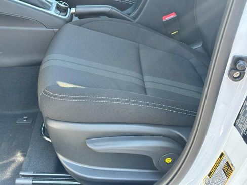 Used 2026 Hyundai Venue SEL FWD image 11