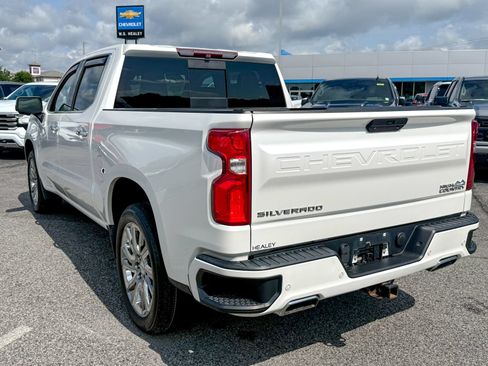 Certified 2019 Chevrolet Silverado 1500 High Country w/ High Country Premium Package AWD/4WD image 5
