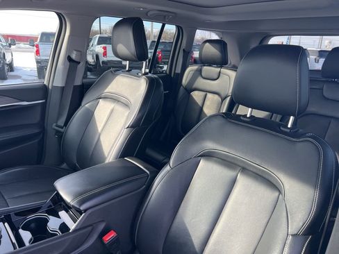 Used 2022 Jeep Grand Cherokee Limited image 18