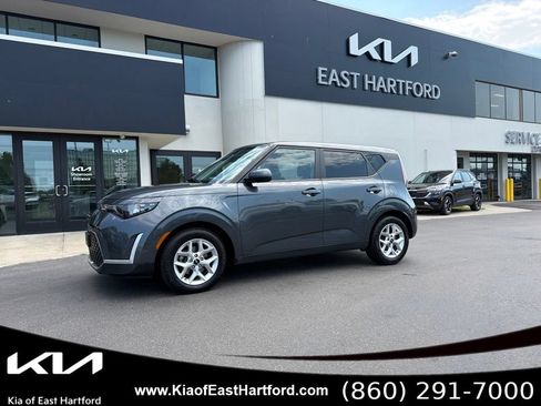 Certified 2023 Kia Soul LX w/ Option Group 015 FWD image 1