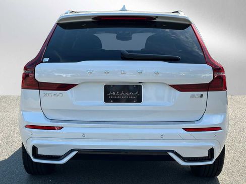 New 2026 Volvo XC60 B5 Plus w/ Climate Package image 4