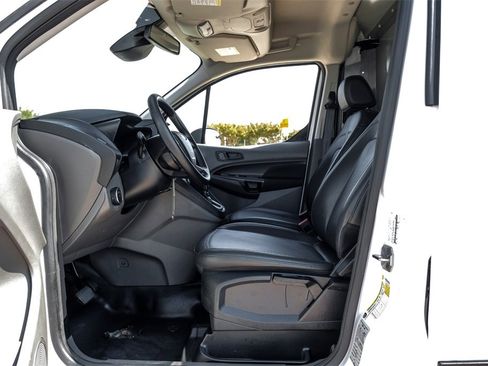 Used 2022 Ford Transit Connect XL image 3