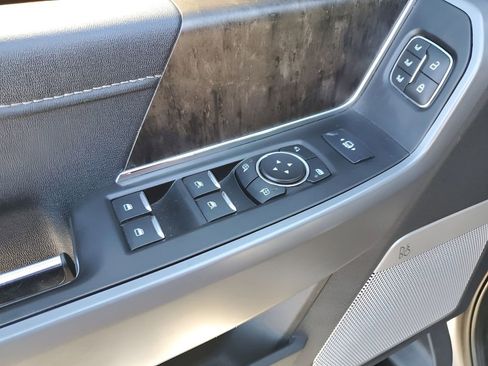 Used 2024 Ford F250 Lariat image 27