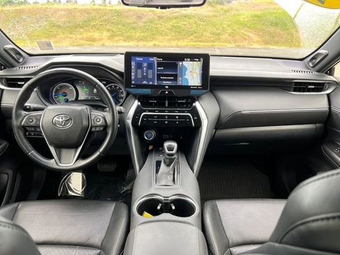 Used 2021 Toyota Venza Limited w/ Advanced Technology Package AWD/4WD image 11