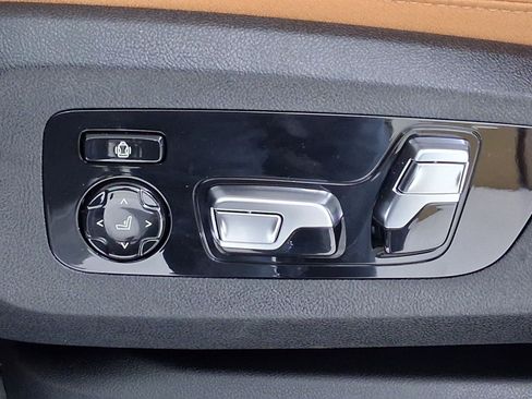 New 2026 BMW X5 M60i w/ Executive Package AWD/4WD image 13