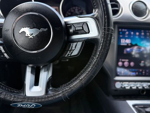 Used 2022 Ford Mustang GT RWD image 27