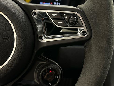 Used 2021 Porsche 718 Cayman image 18