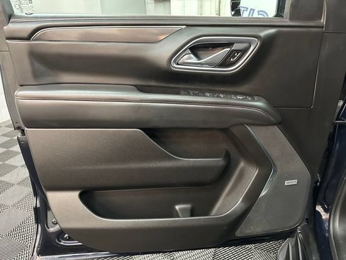 Used 2021 Chevrolet Tahoe RST w/ Luxury Package AWD/4WD image 16