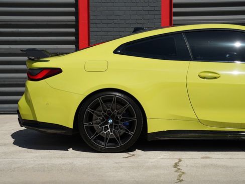 Used 2021 BMW M4 Competition w/ M Carbon Exterior Package RWD image 6