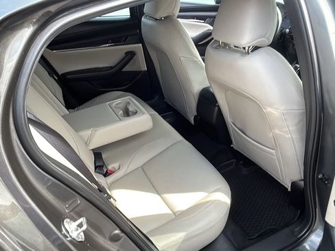 Used 2023 MAZDA MAZDA3 s image 15