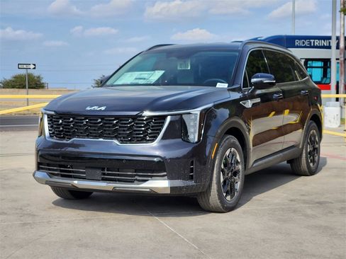 New 2026 Kia Sorento S image 2