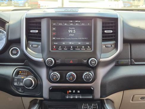 Used 2019 RAM 1500 Big Horn AWD/4WD image 26