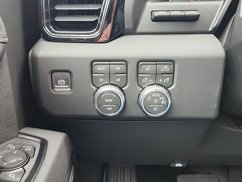New 2026 GMC Sierra 1500 AT4 w/ AT4 Premium Package AWD/4WD image 19