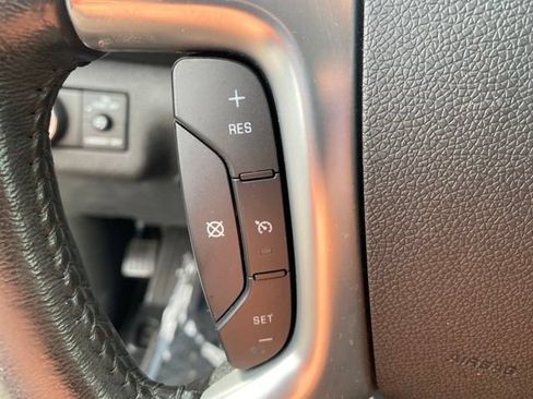 Used 2016 GMC Acadia SLE FWD image 18