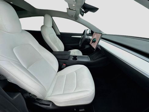 Used 2022 Tesla Model 3 Long Range AWD/4WD image 19