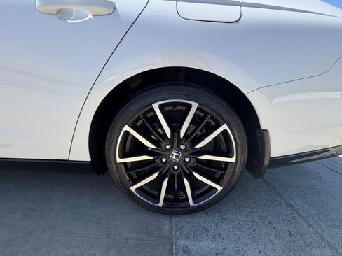 Certified 2025 Honda Accord Touring image 26