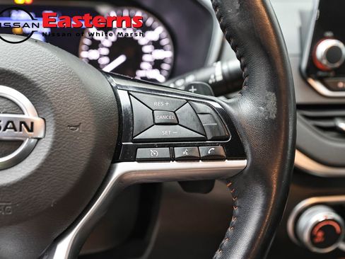 Used 2020 Nissan Altima 2.5 SR FWD image 16