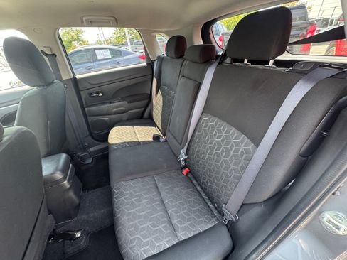 Used 2024 Mitsubishi Outlander Sport ES AWD/4WD image 14