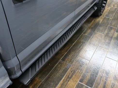 Used 2019 Ford F150 XLT w/ Equipment Group 302A Luxury AWD/4WD image 31