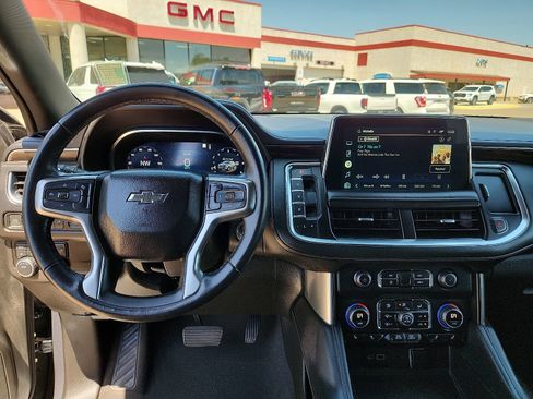 Used 2022 Chevrolet Tahoe Z71 AWD/4WD image 12