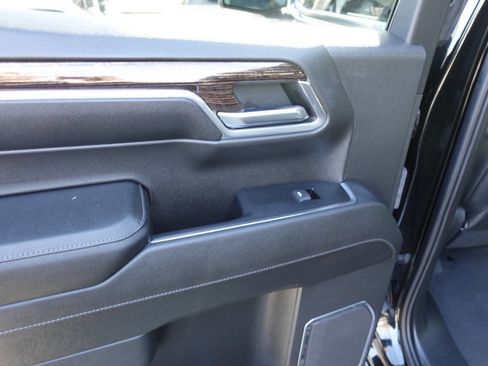 Used 2023 GMC Sierra 1500 Elevation image 21