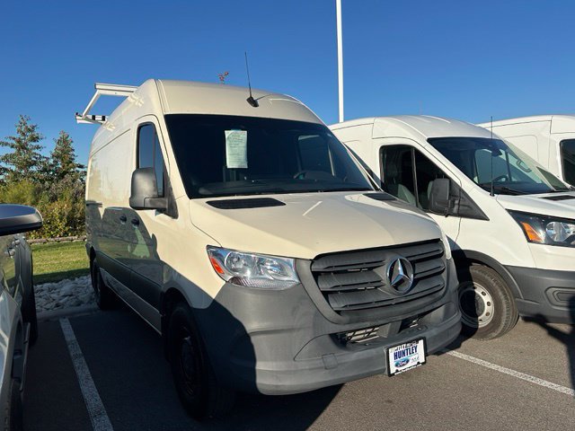 Used 2024 Mercedes-Benz Sprinter 2500 image 4