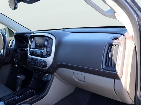 Used 2019 GMC Canyon SLT w/ Driver Alert Package image 9