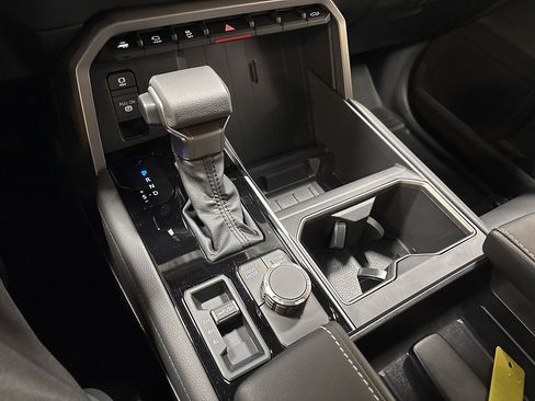 New 2026 Toyota Tundra Limited AWD/4WD image 12