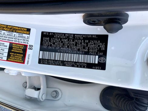 Used 2020 Toyota Avalon Limited FWD image 37