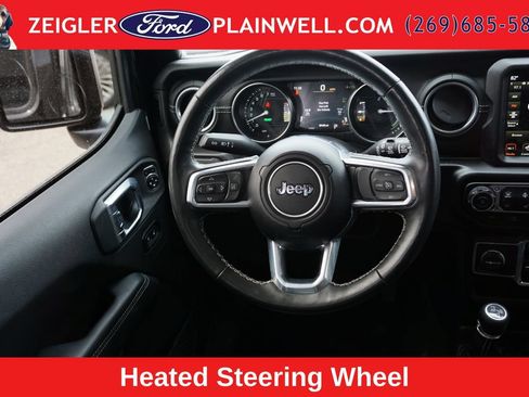 Used 2023 Jeep Wrangler Unlimited Sahara w/ Cold Weather Group AWD/4WD image 13