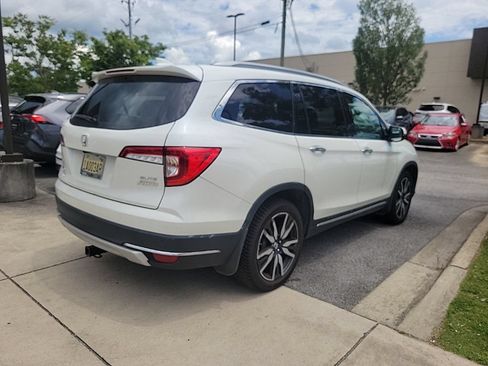 Used 2019 Honda Pilot Elite image 3