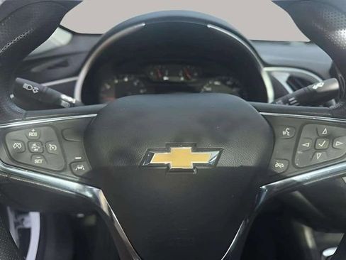 Used 2024 Chevrolet Malibu LT FWD image 10