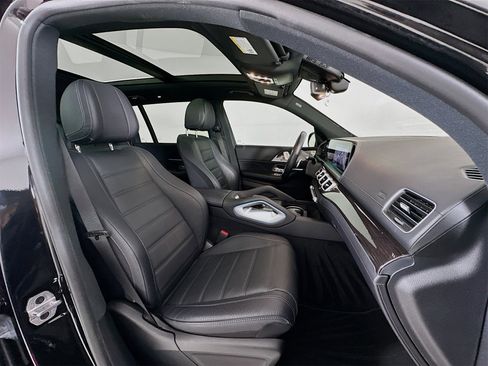 Certified 2021 Mercedes-Benz GLS 580 4MATIC image 31