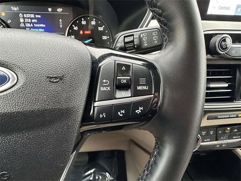 Used 2022 Ford Escape SE w/ Convenience Package image 13