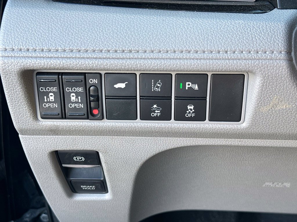 Used 2018 Honda Odyssey Elite image 20