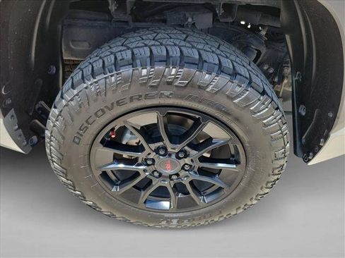 Used 2024 Toyota Tundra SR5 w/ SR5 Premium Package AWD/4WD image 11
