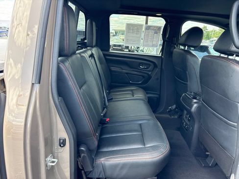Used 2024 Nissan Titan PRO-4X w/ Pro-4x Convenience Package AWD/4WD image 11